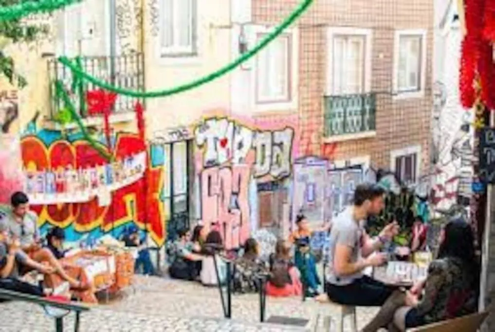 'Sao Vicente Iii'- Eco-Studio, French Balcony&View Lisbon Apartment